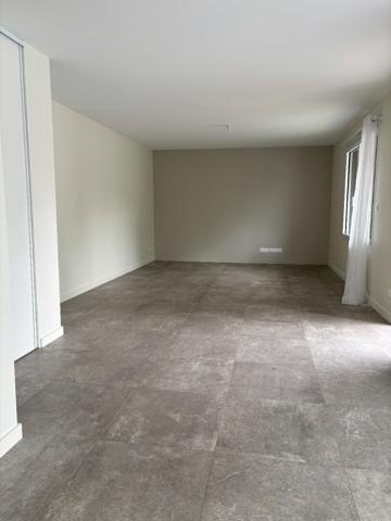 A LOUER - Maison - Pleucadeuc - 2 chambres - 74.80m2