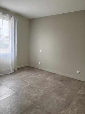 A LOUER - Maison - Pleucadeuc - 2 chambres - 74.80m2