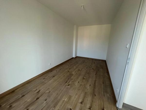 Appartement à louer 4 pièces 84.12m²