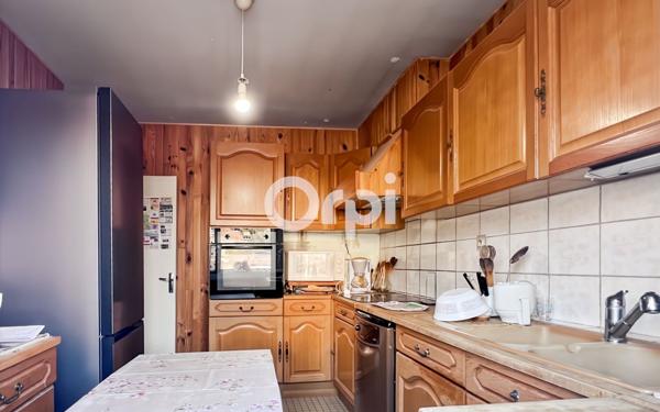 Maison à vendre    6 pièces •  Oloron-Sainte-Marie