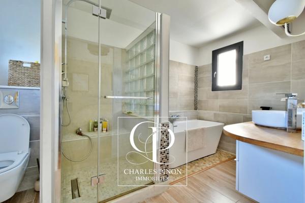 Maison à vendre 6 pièces SAINT CANNAT (13)
