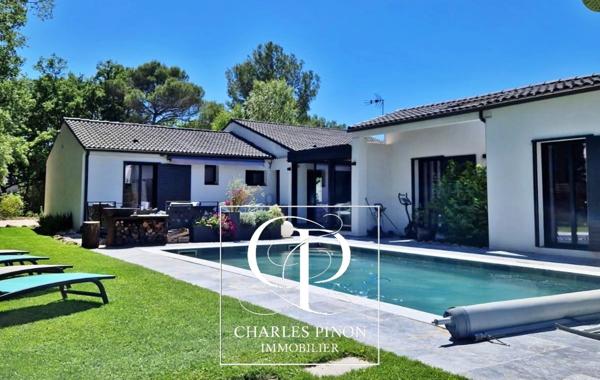 Maison à vendre 6 pièces SAINT CANNAT (13)