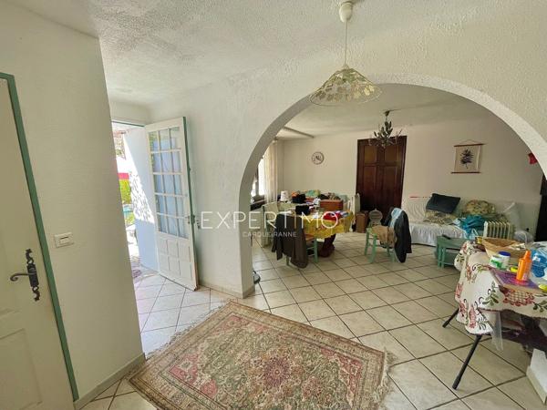 Carqueiranne (83320) Propriété aux dimensions uniques dans un quartier résidentiel prisé