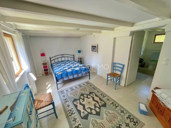 Carqueiranne (83320) Propriété aux dimensions uniques dans un quartier résidentiel prisé