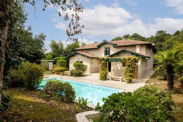 Anglet, Maison 5 Chambres -  240 m² à vendre