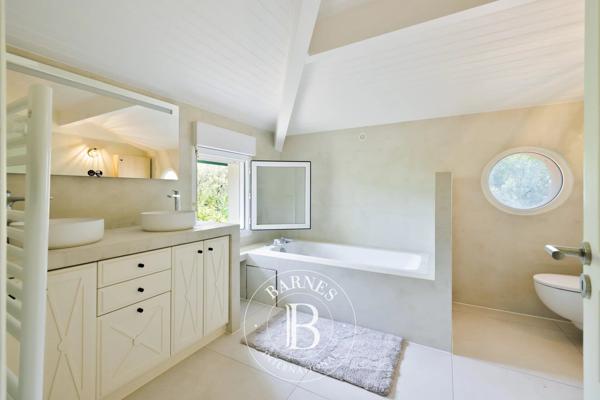 Anglet, Maison 5 Chambres -  240 m² à vendre