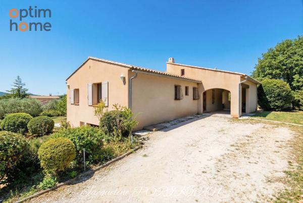 A vendre villa sur Cadenet 3 chambres plus bureau et vue dominante
