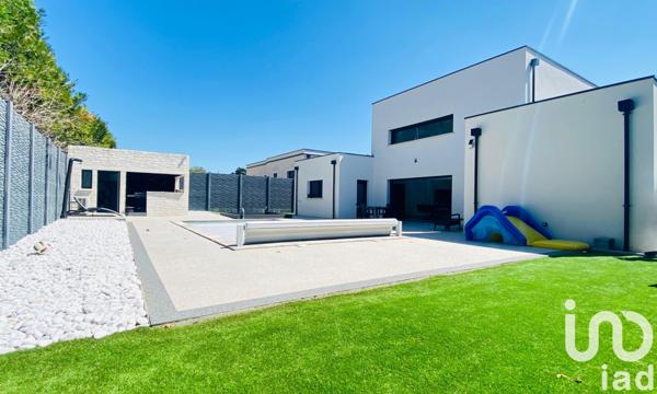 Maison à vendre 8 pièces 190 m² Bourges