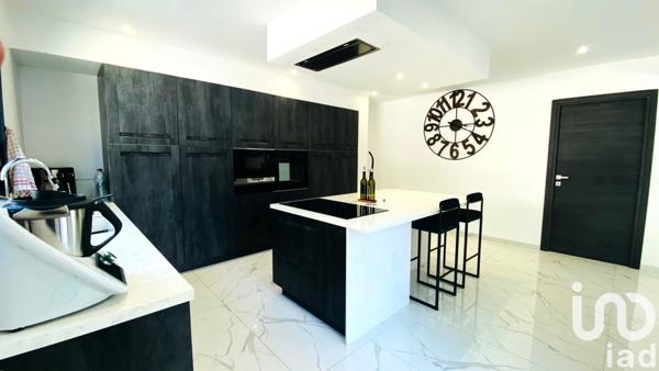 Maison à vendre 8 pièces 190 m² Bourges