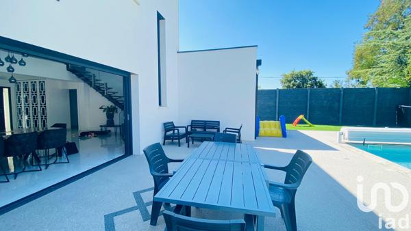 Maison à vendre 8 pièces 190 m² Bourges