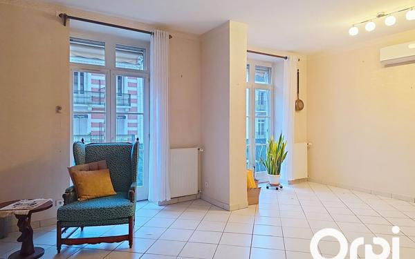 Appartement à vendre    5 pièces • 131 m2 Vichy