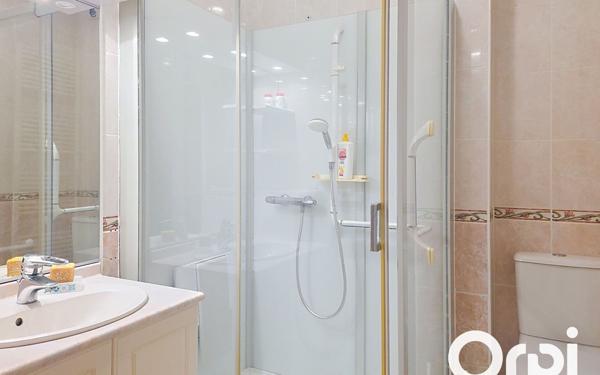 Appartement à vendre    5 pièces • 131 m2 Vichy