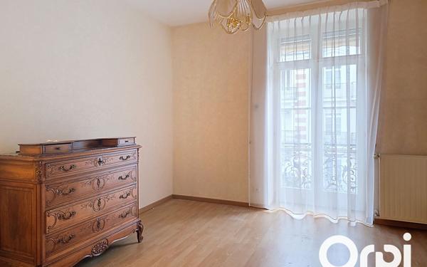 Appartement à vendre    5 pièces • 131 m2 Vichy