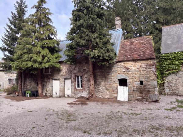 Maison à vendre 8 pièces Proche de CARROUGES (61)