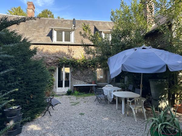 Maison à vendre 8 pièces Proche de CARROUGES (61)