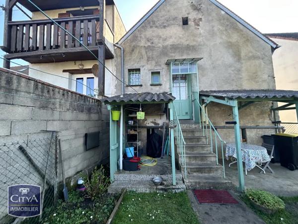 Maison à vendre 2 pièces 45m² Mehun-sur-Yèvre (18500)