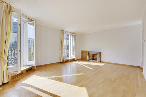 Paris (75008) Paris 8ème - SAINT AUGUSTIN - 4ème étage : Appartement de 88 m2 avec balcon filant