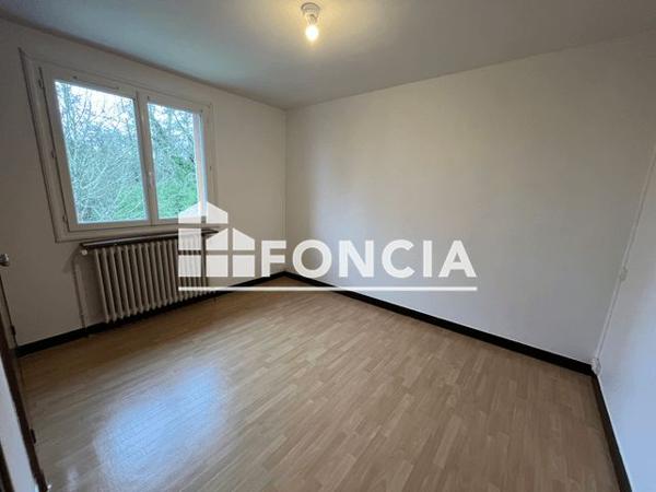 Location Maison 4 pièces 87 m² - 41 RUE EMILE BAZILLOU Mussidan 24400