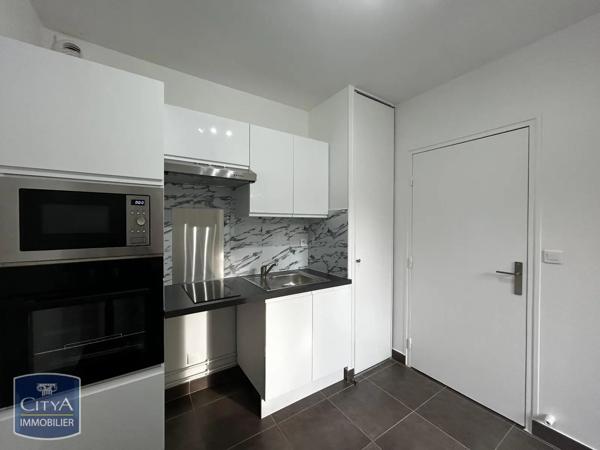 Appartement à louer 1 pièce 33.32m² Chartres (28000)