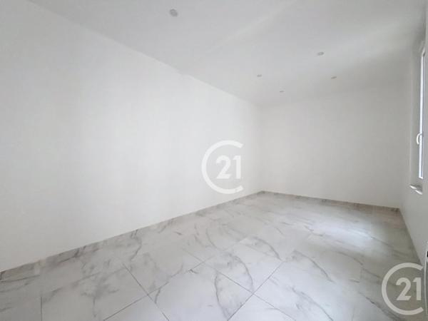 Maison à vendre  1 pièce - 21,12 m2 MONTREUIL - 93