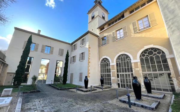 Appartement à louer    4 pièces •  Caluire-et-Cuire