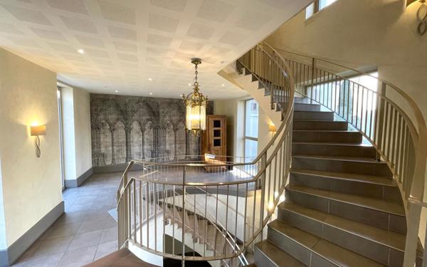 Appartement à louer    4 pièces •  Caluire-et-Cuire