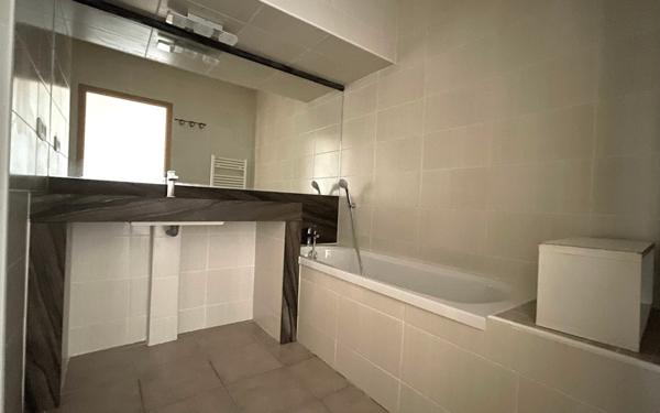 Appartement à louer    4 pièces •  Caluire-et-Cuire