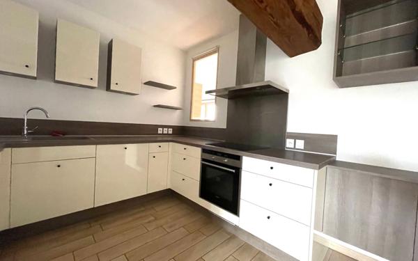 Appartement à louer    4 pièces •  Caluire-et-Cuire