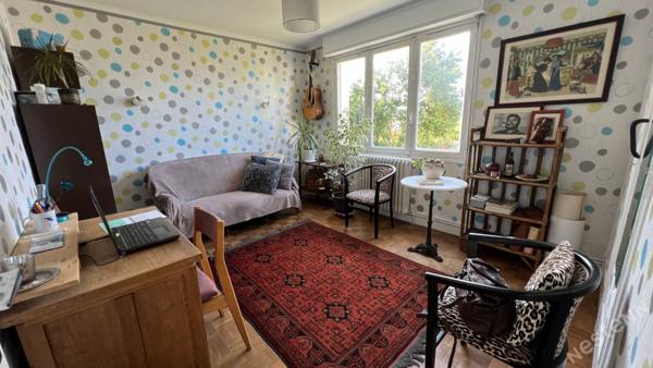 Maison avec beaucoup de potentiel - GARE AURAY