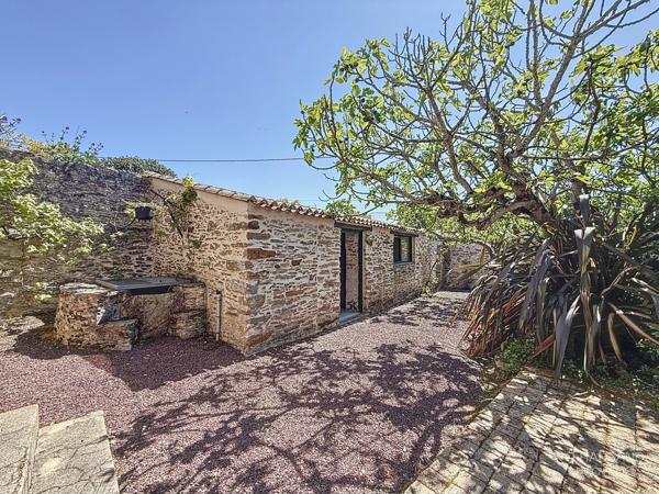 Piscine - Maison en pierre