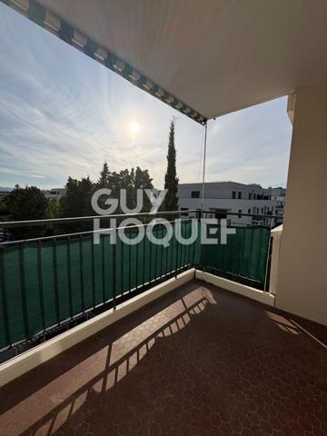 A Louer T2 de 49 m² avec balcon et place de stationnement à Sainte Foy Lès Lyon