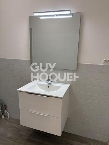 A Louer T2 de 49 m² avec balcon et place de stationnement à Sainte Foy Lès Lyon