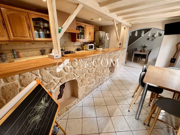 Maison
                                                                                                                                                                                                                                                                                                                        6 pièce(s)                                                                                                                                                                                                          4 chambre(s)                                                                                                                                                                                                          130  m²