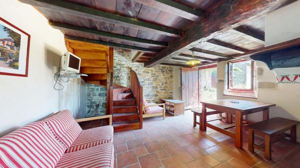 Musculdy - Ancien pigeonnier rénové avec charme sur plus de 2200 m² de terrain arboré