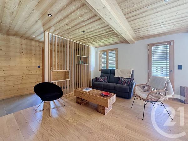 Maison à vendre  5 pièces - 109 m 2   TANINGES  - 74