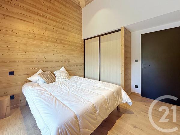 Maison à vendre  5 pièces - 109 m 2   TANINGES  - 74