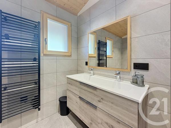 Maison à vendre  5 pièces - 109 m 2   TANINGES  - 74