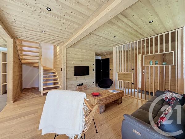Maison à vendre  5 pièces - 109 m 2   TANINGES  - 74