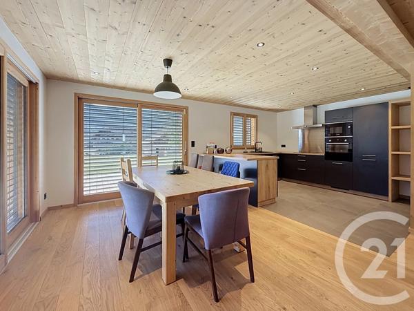 Maison à vendre  5 pièces - 109 m 2   TANINGES  - 74