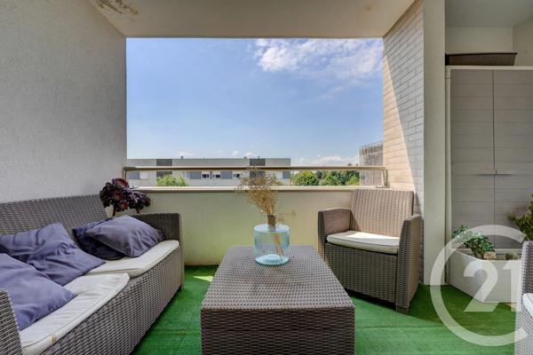 Appartement T3 à vendre  3 pièces - 62,50 m 2   LYON  - 69009