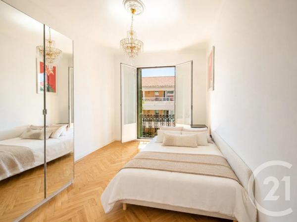 Appartement F3 à vendre  3 pièces - 71,23 m 2   BEAULIEU SUR MER  - 06