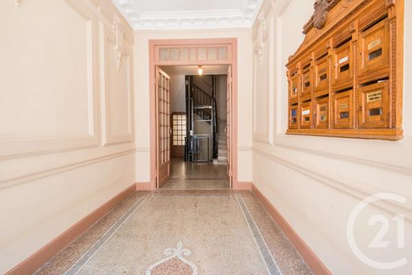 Appartement F3 à vendre  3 pièces - 71,23 m 2   BEAULIEU SUR MER  - 06
