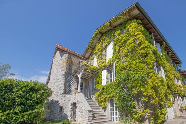Vente
                Villa190 m² - 7 Pièces -
                    SCIEZ (74140)