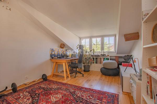 Vente
                Villa190 m² - 7 Pièces -
                    SCIEZ (74140)