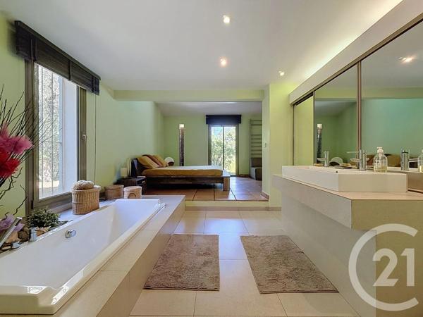 Maison à vendre  6 pièces - 178 m 2   LA ROQUETTE SUR SIAGNE  - 06