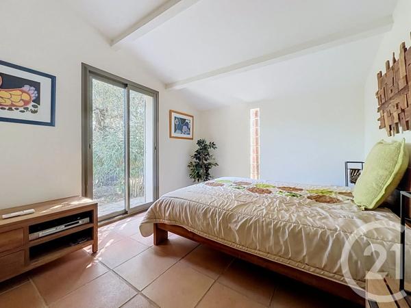 Maison à vendre  6 pièces - 178 m 2   LA ROQUETTE SUR SIAGNE  - 06