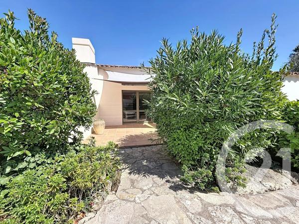 Maison à vendre  6 pièces - 178 m 2   LA ROQUETTE SUR SIAGNE  - 06