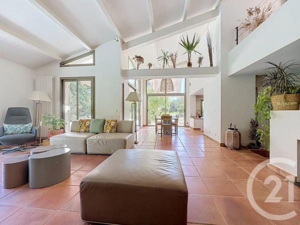 Maison à vendre  6 pièces - 178 m 2   LA ROQUETTE SUR SIAGNE  - 06