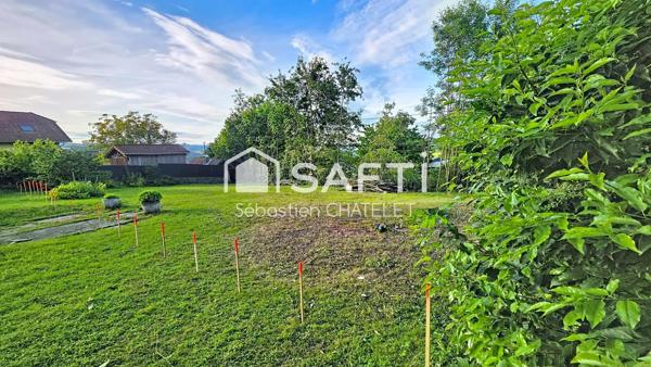 Terrain 775 m² – Beau potentiel, centre village au calme