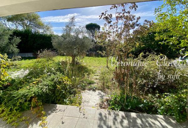 Propriété de 220m2 posée sur un terrain arboré de 1256m2 au calme